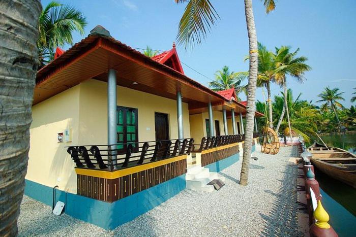 Munroe Island Lake Resort Mundrothuruth Buitenkant foto