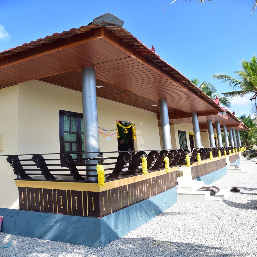 Munroe Island Lake Resort Mundrothuruth Buitenkant foto