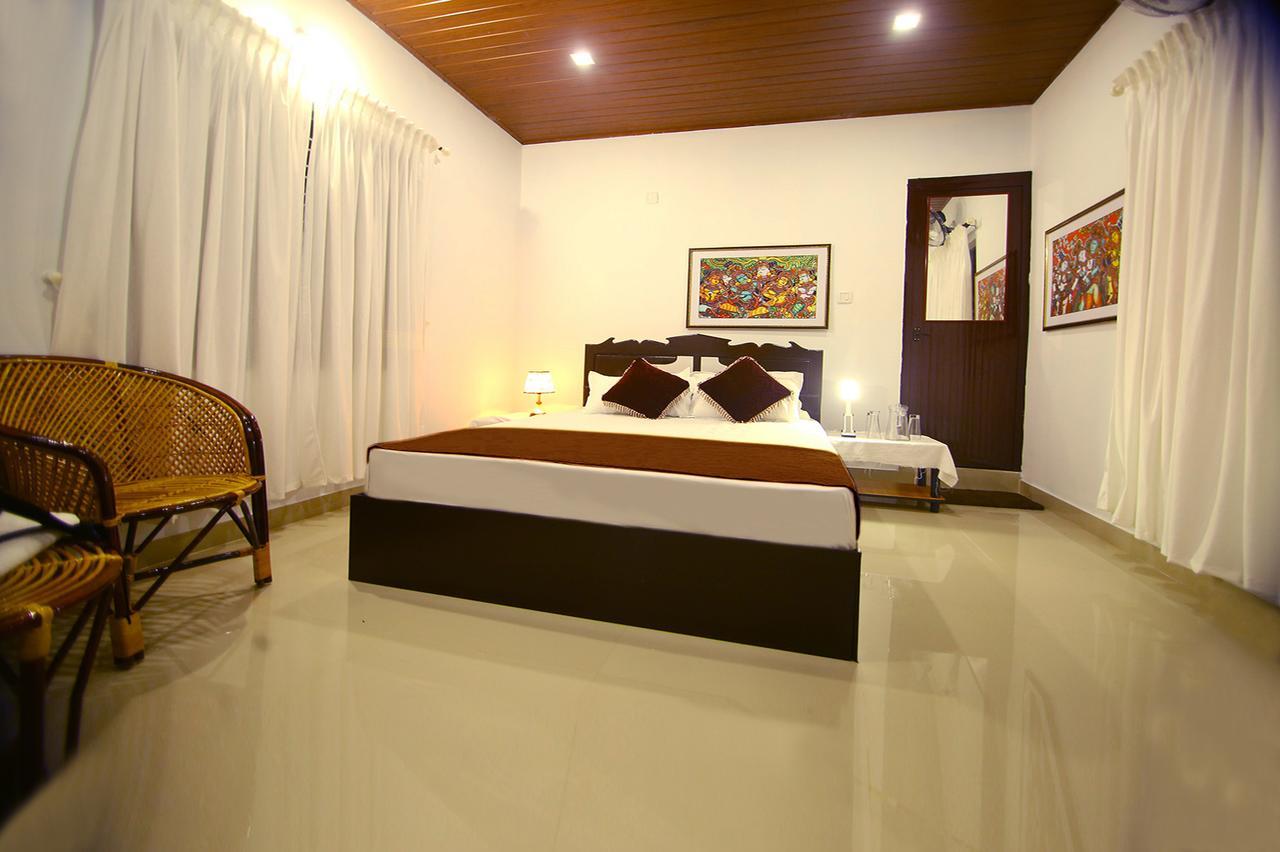 Munroe Island Lake Resort Mundrothuruth Buitenkant foto