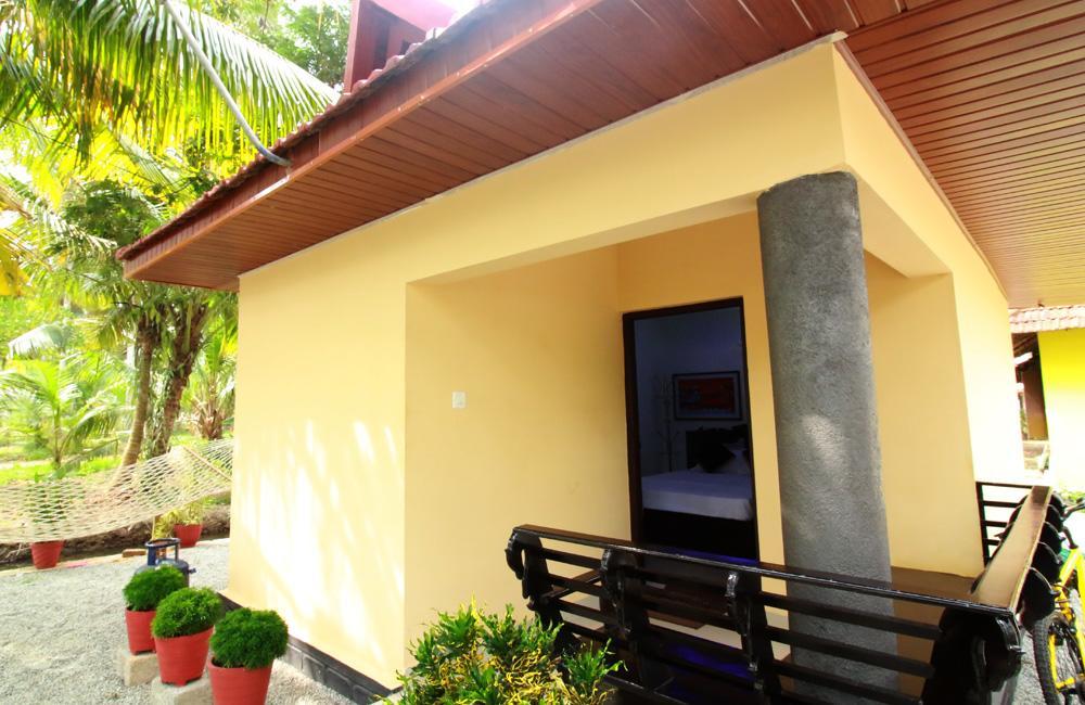 Munroe Island Lake Resort Mundrothuruth Buitenkant foto